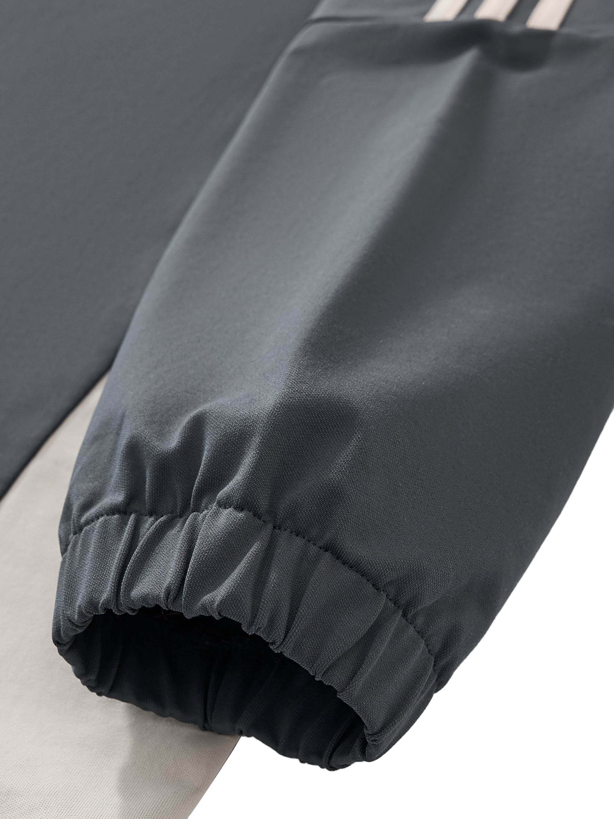 Color-Block V-Neck Long-Sleeve T-Shirt